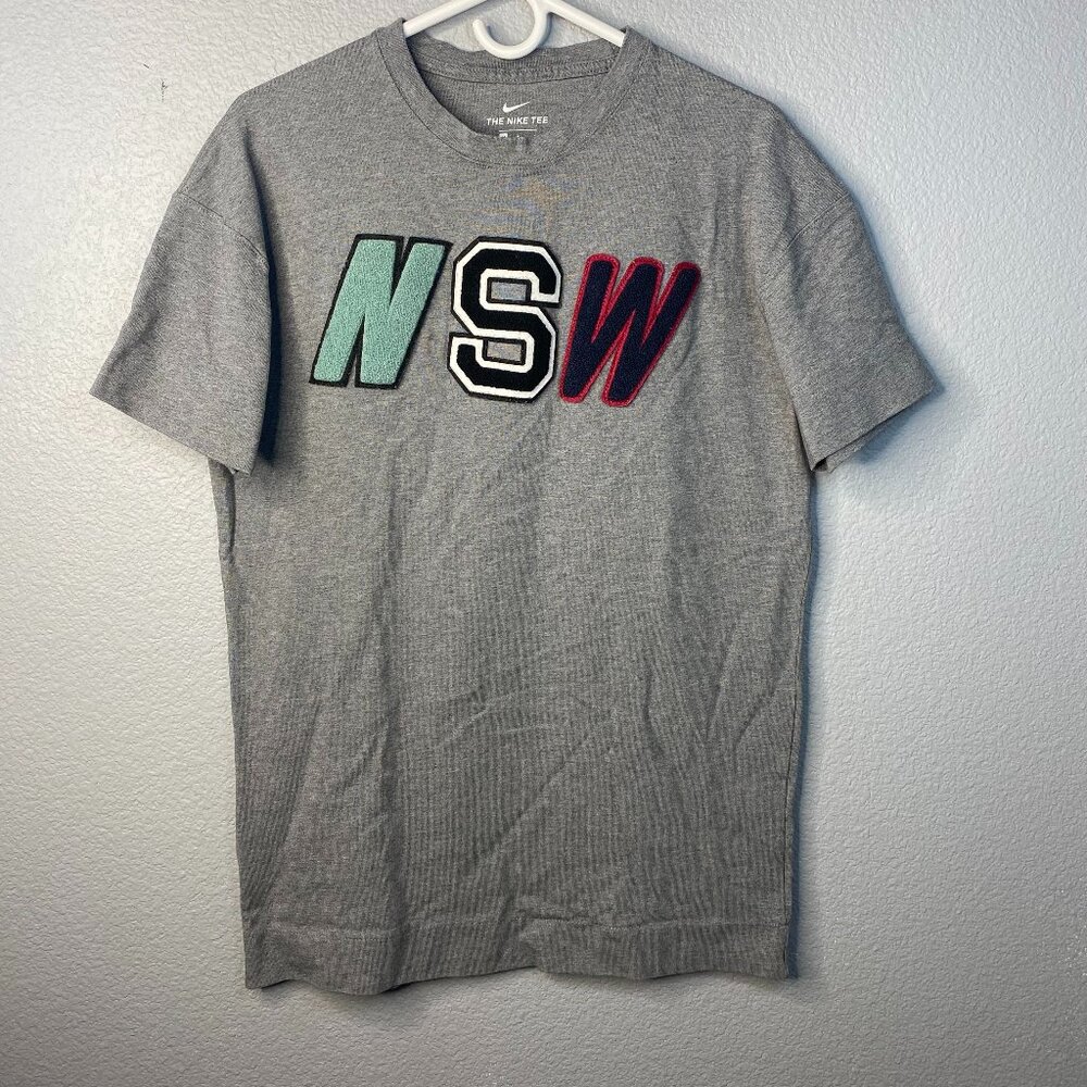 The Nike Tee